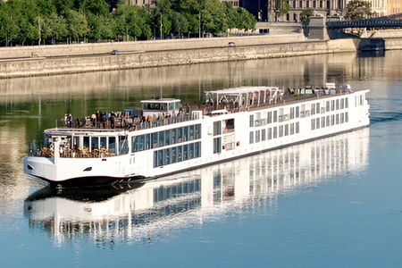 Cruise Ship